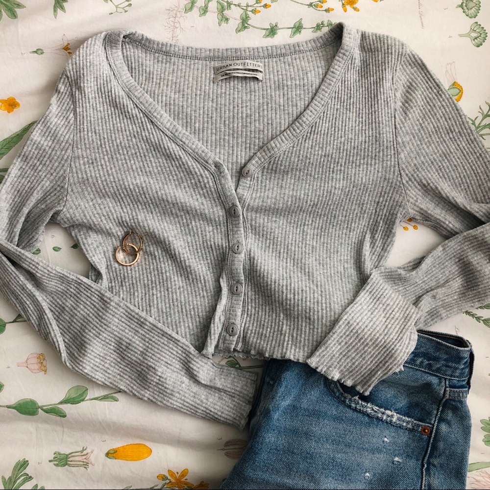 UO Cropped lettuce trim ribbed gray cardigan